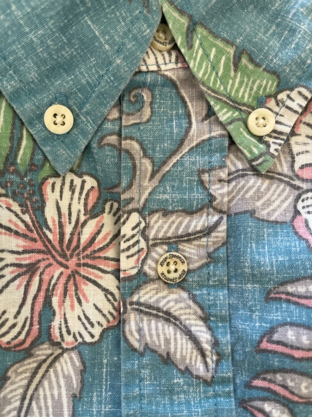 Reyn Spooner Men's 2XL Fancy Biscus Button Down Shirt Cotton Hawaiian Aloha Blue - Picture 6 of 11